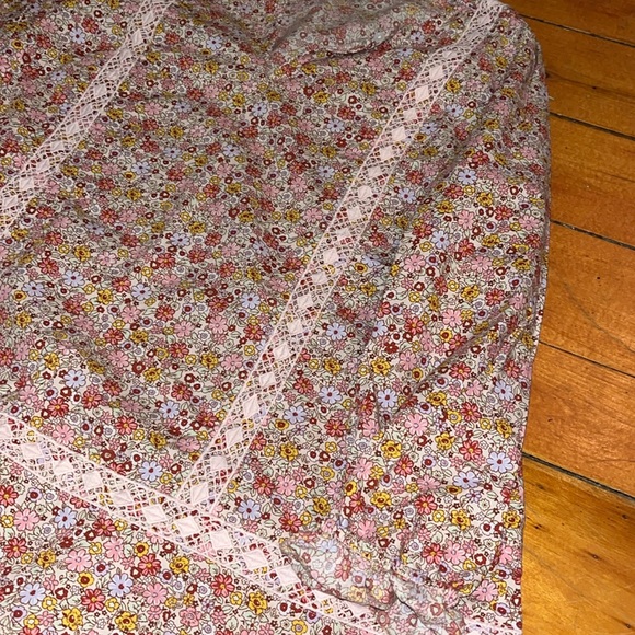 Land’s End size large floral peasant top pink flowers and cotton oversized - Picture 3 of 8